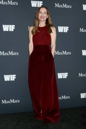 RECORD DATE NOT STATED USA - 2025 Women in Film Honors - Beverly Hills LOS ANGELES - NOV 6: Leslie Mann at the 2025 Women in Film Honors at the Beverly Hilton Hotel on November 6, 2025 in Beverly Hills, CA Beverly Hills CA USA EDITORIAL USE ONLY Copyright: x 2025xKathyxHutchinsx xHutchinsxPhotox HutchinsxPhotox khphotos868863