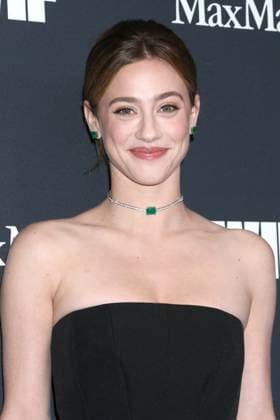 RECORD DATE NOT STATED USA - 2025 Women in Film Honors - Beverly Hills LOS ANGELES - NOV 6: Lili Reinhart at the 2025 Women in Film Honors at the Beverly Hilton Hotel on November 6, 2025 in Beverly Hills, CA Beverly Hills CA USA EDITORIAL USE ONLY Copyright: x 2025xKathyxHutchinsx xHutchinsxPhotox HutchinsxPhotox khphotos868871