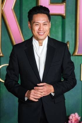European Premiere of WICKED FOR GOOD on Monday 10 November 2025 Director Jon M. Chu seen at the European Premiere of WICKED FOR GOOD on Monday 10 November 2025 at Cineworld Leicester Square, London. ., Credit:Julie Edwards Avalon  Copyright: xJuliexEdwardsx xAvalonx 1051704402