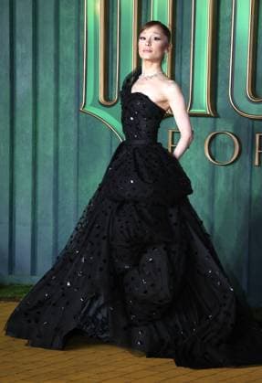 Wicked: For Good European Premiere at Cineworld Leicester Square in London - 10 Nov 2025 Ariana Grande attends the Wicked: For Good European Premiere at Cineworld Leicester Square. London United Kingdom Copyright: xFredxDuvalx xSOPAxImagesx FD_Wicked_For_Good_11