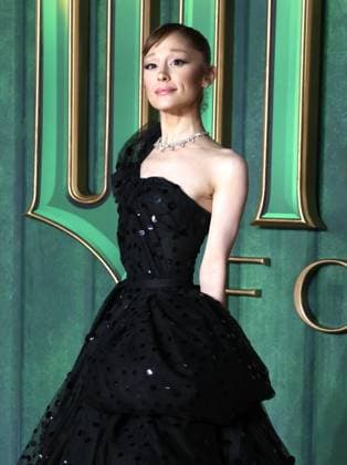 Wicked: For Good European Premiere at Cineworld Leicester Square in London - 10 Nov 2025 Ariana Grande attends the Wicked: For Good European Premiere at Cineworld Leicester Square. London United Kingdom Copyright: xFredxDuvalx xSOPAxImagesx FD_Wicked_For_Good_12