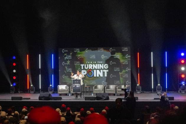 November 10, 2025, Berkeley, Ca, USA: Comedian and actor Rob Schneider speaks during the Turning Point USA tour at the UC Berkeley on Monday, Nov. 10, 2025, in Berkeley. The group was founded by late conservative activist Charlie Kirk. Berkeley USA - ZUMAj89_ 20251110_zaf_j89_012 Copyright: xPaulxKitagakixJr.x