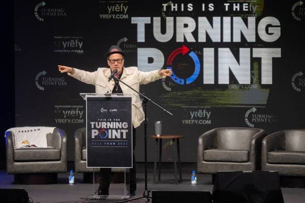 November 10, 2025, Berkeley, Ca, USA: Comedian and actor Rob Schneider speaks during the Turning Point USA tour at the UC Berkeley on Monday, Nov. 10, 2025, in Berkeley. The group was founded by late conservative activist Charlie Kirk. Berkeley USA - ZUMAj89_ 20251110_zaf_j89_021 Copyright: xPaulxKitagakixJr.x