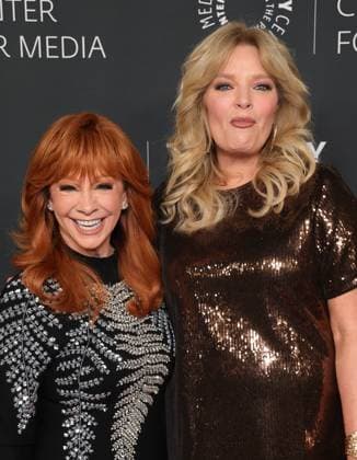 10 November 2025 - Beverly Hills, California - Reba McEntire, Melissa Peterman. The 2025 Annual Paley Honors Fall Gala held at The Beverly Hilton. Beverly Hills USA - ZUMAa123 20251110_zaa_a123_009 Copyright: xADx