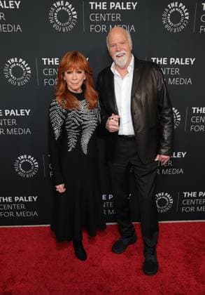 10 November 2025 - Beverly Hills, California - Reba McEntire, Rex Linn. The 2025 Annual Paley Honors Fall Gala held at The Beverly Hilton. Beverly Hills USA - ZUMAa123 20251110_zaa_a123_039 Copyright: xADx