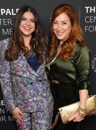 10 November 2025 - Beverly Hills, California - Mayan Lopez, Lisa Ann Walter. The 2025 Annual Paley Honors Fall Gala held at The Beverly Hilton. Beverly Hills USA - ZUMAa123 20251110_zaa_a123_067 Copyright: xADx