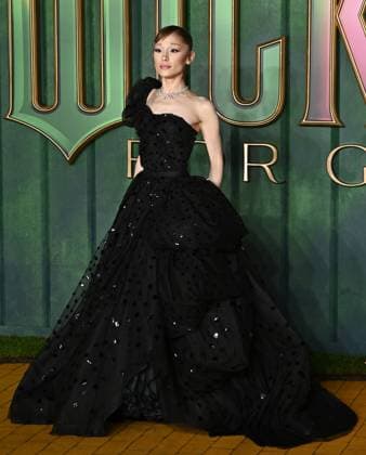 Ariana Grande attends Wicked: For Good European Premiere at Cineworld Leicester Square in London, England. UK. Monday 10th November 2025 Copyright: xJamesxWarrenx adzj8041