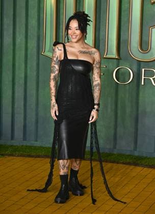 Yinka Bokinni attends Wicked: For Good European Premiere at Cineworld Leicester Square in London, England. UK. Monday 10th November 2025 Copyright: xJamesxWarrenx adzj8118