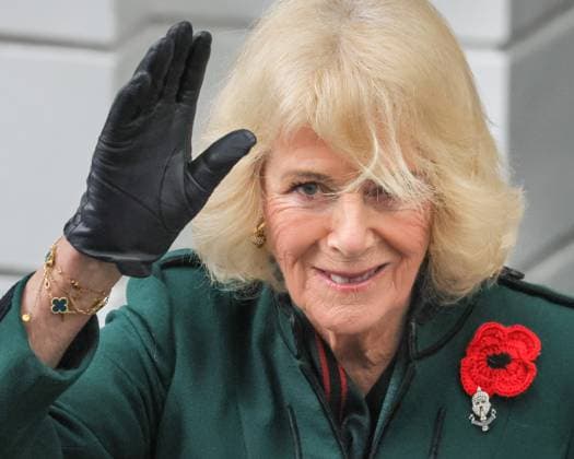 Queen Camilla joins Poppies for Paddington Commemoration at Paddiongton Station on Armistice Day, London, UK London, UK. 11th Nov, 2025. Queen Camilla arrives by Train into Paddington Station and joins Poppies for Paddington the Commemorations on Armistice Day. Poppies to Paddington is an annual commemoration. Poppy wreaths from around the GWR network are collected by designate trains, arriving into Paddington station before 1100, followed by a 2 minute silence and commemorative proceedings., Credit:Imageplotter Avalon  Copyright: xImageplotterx xAvalonx 1051817418