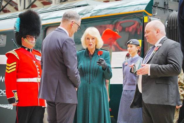 Queen Camilla attends Poppies to Paddington initiative in London, 11 November 2025 Queen Camilla at London Paddington train station as part of the Great Western Railway Poppies to Paddington event to mark Armistice Day. Picture date: Tuesday November 11, 2025., Credit:Ben Birchall Avalon London, United Kingdom  Copyright: xBenxBirchallx xAvalonx 1051829902