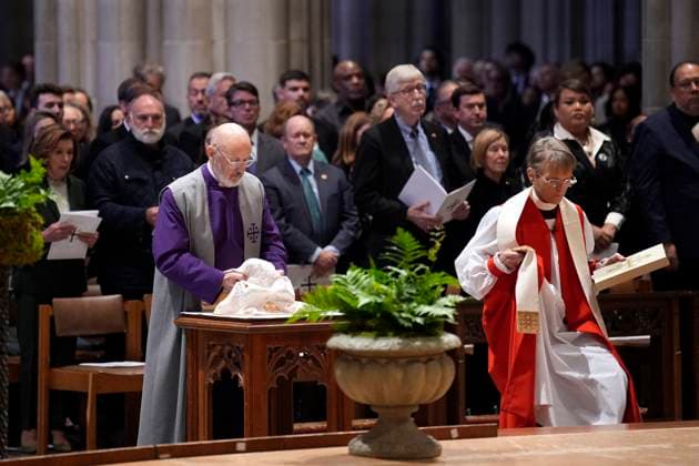 Jane Goodall funeral service - Washington The funeral service for conservationist Jane Goodall at the National Cathedral in Washington on November 12, 2025. Photo by Yuri Gripas ABACAPRESS.COM Washington DC United States  Copyright: xGripasxYuri ABACAx