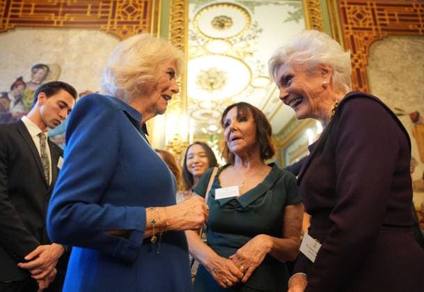 English National Ballet reception Queen Camilla, Patron of the English National Ballet, speaks with Arlene Phillips and Angela Rippon during a reception with staff, dancers, and supporters to celebrate the company s 75th anniversary and recognise the heritage, innovative creation of new works, and their learning and engagement programme, at Buckingham Palace in central London. Picture date: Wednesday November 12, 2025., Credit:Yui Mok Avalon UK, London  Copyright: xYuixMokx xAvalonx 1052047716