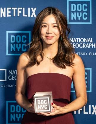 November 12, 2025, Bronx, New York, USA: Elizabeth Lo attends the 2025 DOC NYC s Visionaries Lunch at Gotham Hall in New York, NY on November 12, 2025. Bronx USA - ZUMAr339 20251112_znp_r339_008 Copyright: xLevxRadinx