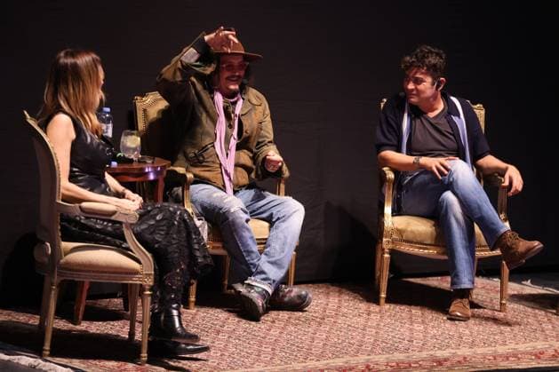 Modigliani: Three Days in Montparnasse premiere in Argentina BUENOS AIRES, ARGENTINA – NOVEMBER 12: American actor and director Johnny Depp (C) led a masterclass in acting alongside Riccardo Scamarcio (R), star of the film, at the historic Podestá Theater in La Plata, Buenos Aires Province, Argentina, on November 12, 2025. The event, attended by students, actors, and local theater enthusiasts, was part of Depp s promotional visit to Argentina for the premiere of his new film, Modigliani: Three Days in Montparnasse, which he directed and produced. During the session, Depp discussed the creative process, character development, and his experience working on the biographical film, receiving a warm ovation from the audience in La Plata. Luci Copyright: x2025xAnadoluxLucianoxGonzalezx