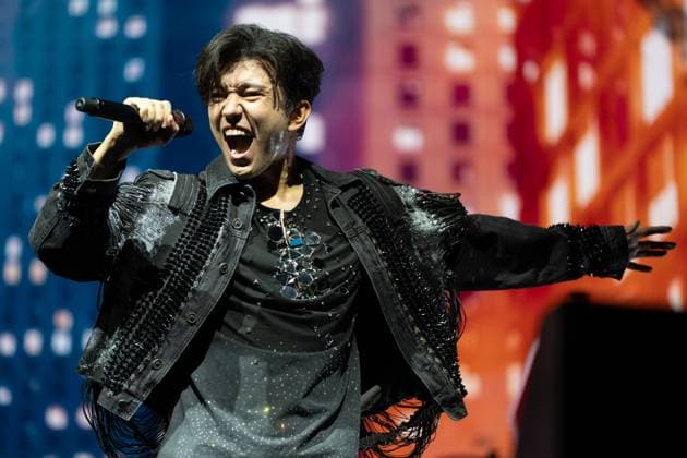 Dimash Qudaibergen in concert in London, UK - 12 Nov 2025 Dimash Qudaibergen performs on stage during his Stranger Tour at Ovo Wembley Arena. London United Kingdom Copyright: xLounisxTiarx xSOPAxImagesx DSC09708