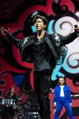Dimash Qudaibergen in concert in London, UK - 12 Nov 2025 Dimash Qudaibergen performs on stage during his Stranger Tour at Ovo Wembley Arena. London United Kingdom Copyright: xLounisxTiarx xSOPAxImagesx DSC09639