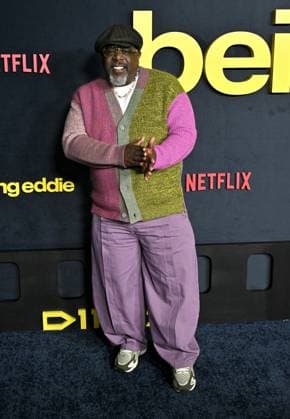 Netflix™s ˜Being Eddie™ Los Angeles Premiere Cedric The Entertainer arriving to Netflix™s Being Eddie Los Angeles premiere held at the Netflix Tudum Theater on November 12, 2025 in Hollywood, Ca. Hollywood Netflix Tudum Theater California USA Copyright: xStarbuck AFF-USA.COMx