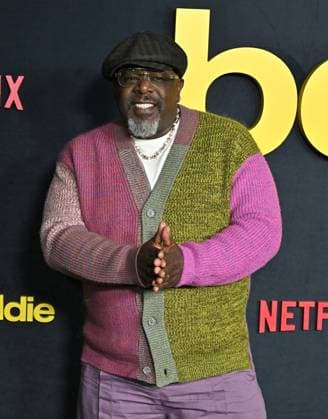 Netflix™s ˜Being Eddie™ Los Angeles Premiere Cedric The Entertainer arriving to Netflix™s Being Eddie Los Angeles premiere held at the Netflix Tudum Theater on November 12, 2025 in Hollywood, Ca. Hollywood Netflix Tudum Theater California USA Copyright: xStarbuck AFF-USA.COMx