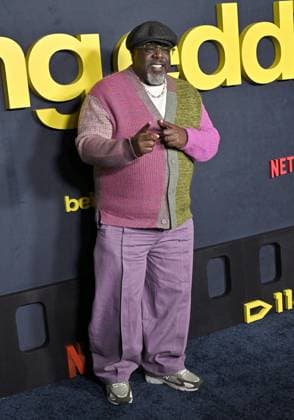 Netflix™s ˜Being Eddie™ Los Angeles Premiere Cedric The Entertainer arriving to Netflix™s Being Eddie Los Angeles premiere held at the Netflix Tudum Theater on November 12, 2025 in Hollywood, Ca. Hollywood Netflix Tudum Theater California USA Copyright: xStarbuck AFF-USA.COMx