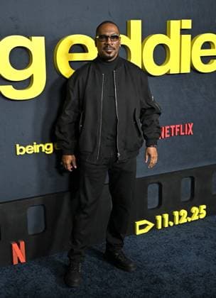 Netflix™s ˜Being Eddie™ Los Angeles Premiere Eddie Murphy arriving to Netflix™s Being Eddie Los Angeles premiere held at the Netflix Tudum Theater on November 12, 2025 in Hollywood, Ca. Hollywood Netflix Tudum Theater California USA Copyright: xStarbuck AFF-USA.COMx