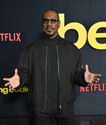 Netflix™s ˜Being Eddie™ Los Angeles Premiere Eddie Murphy arriving to Netflix™s Being Eddie Los Angeles premiere held at the Netflix Tudum Theater on November 12, 2025 in Hollywood, Ca. Hollywood Netflix Tudum Theater California USA Copyright: xStarbuck AFF-USA.COMx