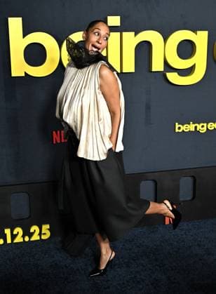 Netflix™s ˜Being Eddie™ Los Angeles Premiere Tracee Ellis Ross arriving to Netflix™s Being Eddie Los Angeles premiere held at the Netflix Tudum Theater on November 12, 2025 in Hollywood, Ca. Hollywood Netflix Tudum Theater California USA Copyright: xStarbuck AFF-USA.COMx
