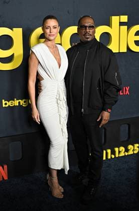 Netflix™s ˜Being Eddie™ Los Angeles Premiere Paige Butcher and Eddie Murphy arriving to Netflix™s Being Eddie Los Angeles premiere held at the Netflix Tudum Theater on November 12, 2025 in Hollywood, Ca. Hollywood Netflix Tudum Theater California USA Copyright: xStarbuck AFF-USA.COMx