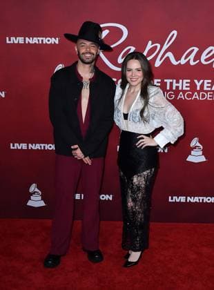 The Latin Recording Academy Person Of The Year Gala 2025 Honoring Raphael - Arrivals Jesse Huerta and Joy Huerta of Jesse & Joy attend The Latin Recording Academy 2025 Person of the Year Gala Honoring Raphael at the Mandalay Bay Convention Center on November 12, 2025 in Las Vegas, Nevada. Las Vegas Mandalay Bay Nevada USA Copyright: xCxFlanigan imageSPACEx