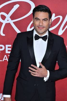 The Latin Recording Academy Person Of The Year Gala 2025 Honoring Raphael - Arrivals Carlos Rivera attends The Latin Recording Academy 2025 Person of the Year Gala Honoring Raphael at the Mandalay Bay Convention Center on November 12, 2025 in Las Vegas, Nevada. Las Vegas Mandalay Bay Nevada USA Copyright: xCxFlanigan imageSPACEx