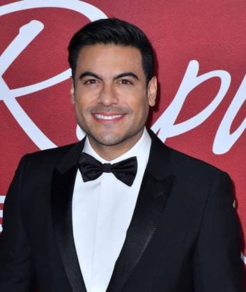 The Latin Recording Academy Person Of The Year Gala 2025 Honoring Raphael - Arrivals Carlos Rivera attends The Latin Recording Academy 2025 Person of the Year Gala Honoring Raphael at the Mandalay Bay Convention Center on November 12, 2025 in Las Vegas, Nevada. Las Vegas Mandalay Bay Nevada USA Copyright: xCxFlanigan imageSPACEx