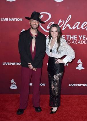 The Latin Recording Academy Person Of The Year Gala 2025 Honoring Raphael - Arrivals Jesse Huerta and Joy Huerta of Jesse & Joy attend The Latin Recording Academy 2025 Person of the Year Gala Honoring Raphael at the Mandalay Bay Convention Center on November 12, 2025 in Las Vegas, Nevada. Las Vegas Mandalay Bay Nevada USA Copyright: xCxFlanigan imageSPACEx