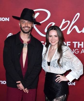 The Latin Recording Academy Person Of The Year Gala 2025 Honoring Raphael - Arrivals Jesse Huerta and Joy Huerta of Jesse & Joy attend The Latin Recording Academy 2025 Person of the Year Gala Honoring Raphael at the Mandalay Bay Convention Center on November 12, 2025 in Las Vegas, Nevada. Las Vegas Mandalay Bay Nevada USA Copyright: xCxFlanigan imageSPACEx