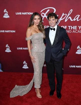 The Latin Recording Academy Person Of The Year Gala 2025 Honoring Raphael - Arrivals David Bisbal, Rosanna Zanetti attend The Latin Recording Academy 2025 Person of the Year Gala Honoring Raphael at the Mandalay Bay Convention Center on November 12, 2025 in Las Vegas, Nevada. Las Vegas Mandalay Bay Nevada USA Copyright: xCxFlanigan imageSPACEx