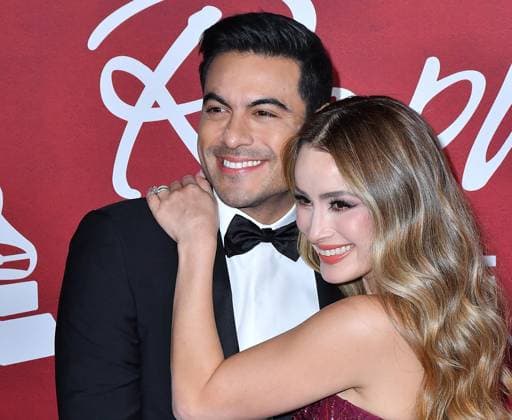 The Latin Recording Academy Person Of The Year Gala 2025 Honoring Raphael - Arrivals Carlos Rivera, Cynthia Deyanira Rodriguez Ruiz attend The Latin Recording Academy 2025 Person of the Year Gala Honoring Raphael at the Mandalay Bay Convention Center on November 12, 2025 in Las Vegas, Nevada. Las Vegas Mandalay Bay Nevada USA Copyright: xCxFlanigan imageSPACEx