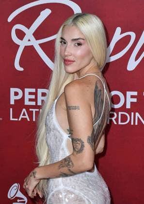 The Latin Recording Academy Person Of The Year Gala 2025 Honoring Raphael - Arrivals Elena Rose attends The Latin Recording Academy 2025 Person of the Year Gala Honoring Raphael at the Mandalay Bay Convention Center on November 12, 2025 in Las Vegas, Nevada. Las Vegas Mandalay Bay Nevada USA Copyright: xCxFlanigan imageSPACEx