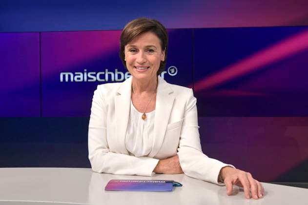 Sandra Maischberger on the ARD talk show maischberger in Studio Berlin Adlershof Berlin, 12 11 2025 Foto:xM.xBehrensx xFuturexImagex maischberger1211_5133