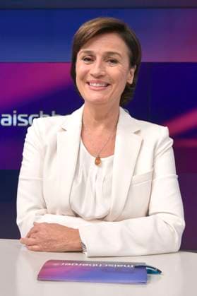 Sandra Maischberger on the ARD talk show maischberger in Studio Berlin Adlershof Berlin, 12 11 2025 Foto:xM.xBehrensx xFuturexImagex maischberger1211_5134