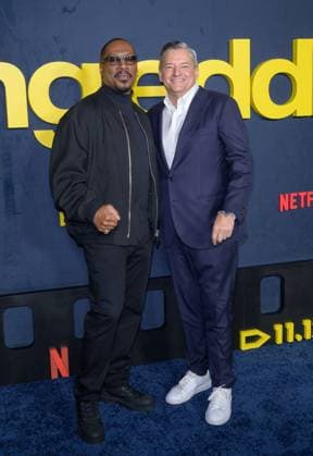 Being Eddie Premiere - Los Angeles, USA LOS ANGELES, USA. November 12, 2025: Eddie Murphy & Ted Sarandos at the premiere for Netflix s Being Eddie at the Tudum Theatre. Los Angeles CA USA  Copyright: xPaulxSmith Featureflashx