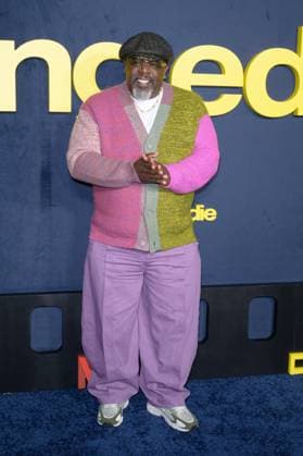 Being Eddie Premiere - Los Angeles, USA LOS ANGELES, USA. November 12, 2025: Cedric the Entertainer at the premiere for Netflix s Being Eddie at the Tudum Theatre. Los Angeles CA USA  Copyright: xPaulxSmith Featureflashx