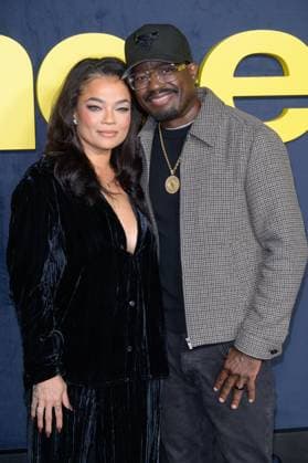 Being Eddie Premiere - Los Angeles, USA LOS ANGELES, USA. November 12, 2025: Dannella Lane & Lil Rel Howery at the premiere for Netflix s Being Eddie at the Tudum Theatre. Los Angeles CA USA  Copyright: xPaulxSmith Featureflashx