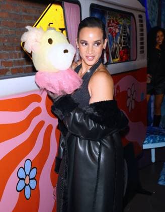 Alice & Olivia by Stacey Bendet x Grateful Dead Collaboration Celebration - NYC Dascha Polanco attends Alice & Olivia by Stacey Bendet x Grateful Dead Collaboration Celebration in New York, NY on November 12, 2025. Photo by Charles Guerin ABACAPRESS.COM New York City NY United States  Copyright: xGuerinxCharles ABACAx