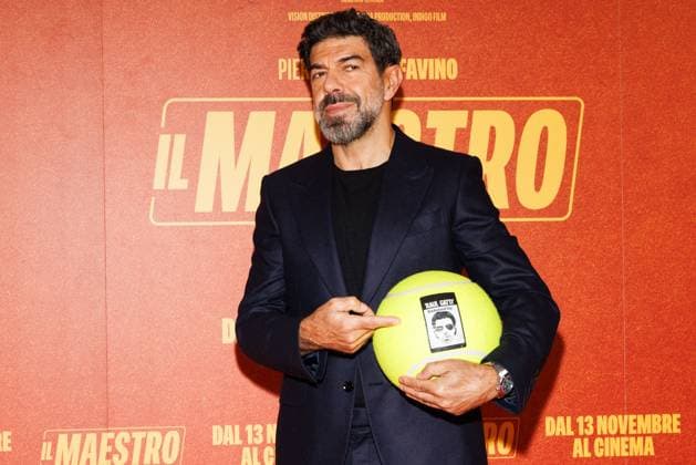 News - Il Maestro - Photocall Pierfrancesco Favino attends the Il Maestro photocall at Cinema Anteo on November 12, 2025 in Milan, Italy. Photo: Cinzia Camela. Milan Cinema Anteo Italy Copyright: xCinziaxCamelax xLiveMediax LPN_2141389