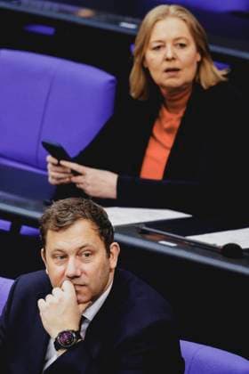 L R Lars Klingbeil, Federal Minister of Finance, and Baerbel Bas SPD , Federal Minister of Labor and Social Affairs, recorded during a session of the German Bundestag in Berlin, 13 11 2025 Berlin Germany Copyright: xFlorianxGaertnerx