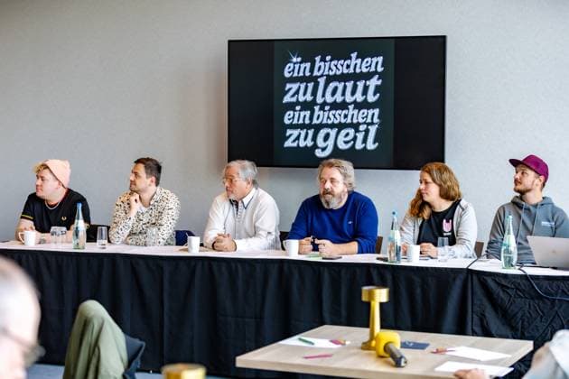 Press conference on the Kunst Rasen Open Air season 2026 in Bonn Florian HERTEL and Basti SMOLKA Druckluft , Ernst Ludwig HARTZ ELH Promotion , as well as Martin J NÖTZEL, Katrin WURM, Lennart BÜNKER Kunst Rasen Bonn Press confere Copyright: xBonn.digitalx xMarcxJohnx