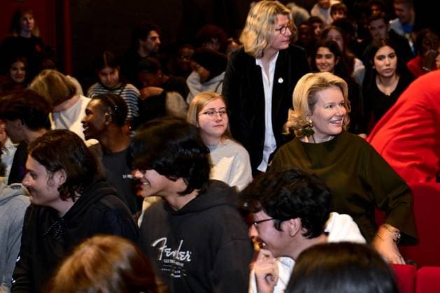 Queen Mathilde of Belgium pictured during a royal visit to the Foxfinder play for deaf and hard of hearing students of the Institut Royal pour Sourds et Aveugles (IRSA) school in Brussels on Thursday 13 November 2025.  DIRKxWAEM 141329222