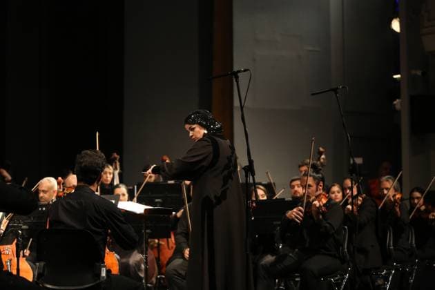 Paniz Faryusefi becomes first woman to lead Tehran Symphony Orchestra in Iran TEHRAN, IRAN - NOVEMBER 13: Tehran Symphony Orchestra performs under the baton of a female orchestra conductor Paniz Faryusefi for the first time at the Vahdat Hall in Tehran, Iran on November 13, 2025. Fatemeh Bahrami Anadolu Tehran Iran. Editorial use only. Please get in touch for any other usage.  Copyright: x2025xAnadoluxFatemehxBahramix