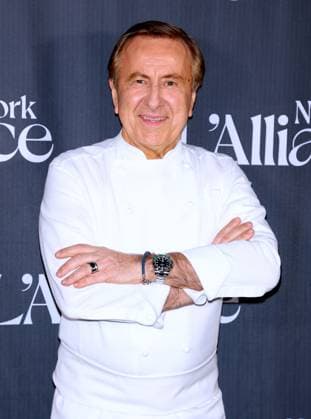 L Alliance Gala 2025 - NYC Daniel Boulud attends the Gala L Alliance Gala at the Plaza Hotel in New York, NY on November 13, 2025. Photo by Charles Guerin ABACAPRESS.COM New York City NY United States  Copyright: xGuerinxCharles ABACAx