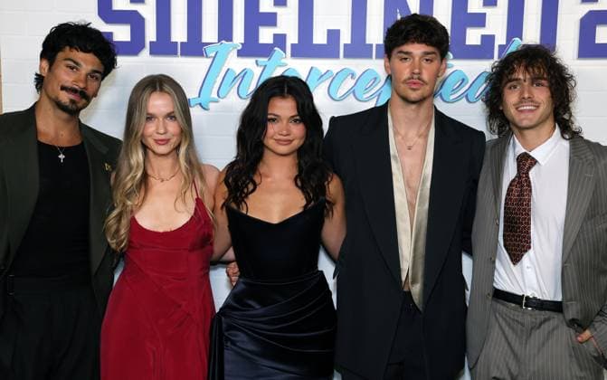13 November 2025 - Los Angeles, California - Drew Ray Tanner, Roan Curtis, Siena Agudong, Noah Beck, Charlie Gillespie. Los Angeles premiere of Tubis YA Original Film SIDELINED 2: INTERCEPTED held at Pacific Design Center. Los Angeles USA - ZUMAa123 20251113_zaa_a123_075 Copyright: xADx