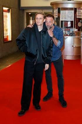 Matthias Schweighöfer and Erik Schmitt at the premiere of the movie Das Leben der Wünsche at Lichtburg Essen, 13 11 2025 Foto:xT.xSchröerx xFuturexImagex wuensche_essen_5112