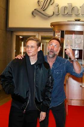 Matthias Schweighöfer and Erik Schmitt at the premiere of the movie Das Leben der Wünsche at Lichtburg Essen, 13 11 2025 Foto:xT.xSchröerx xFuturexImagex wuensche_essen_5116